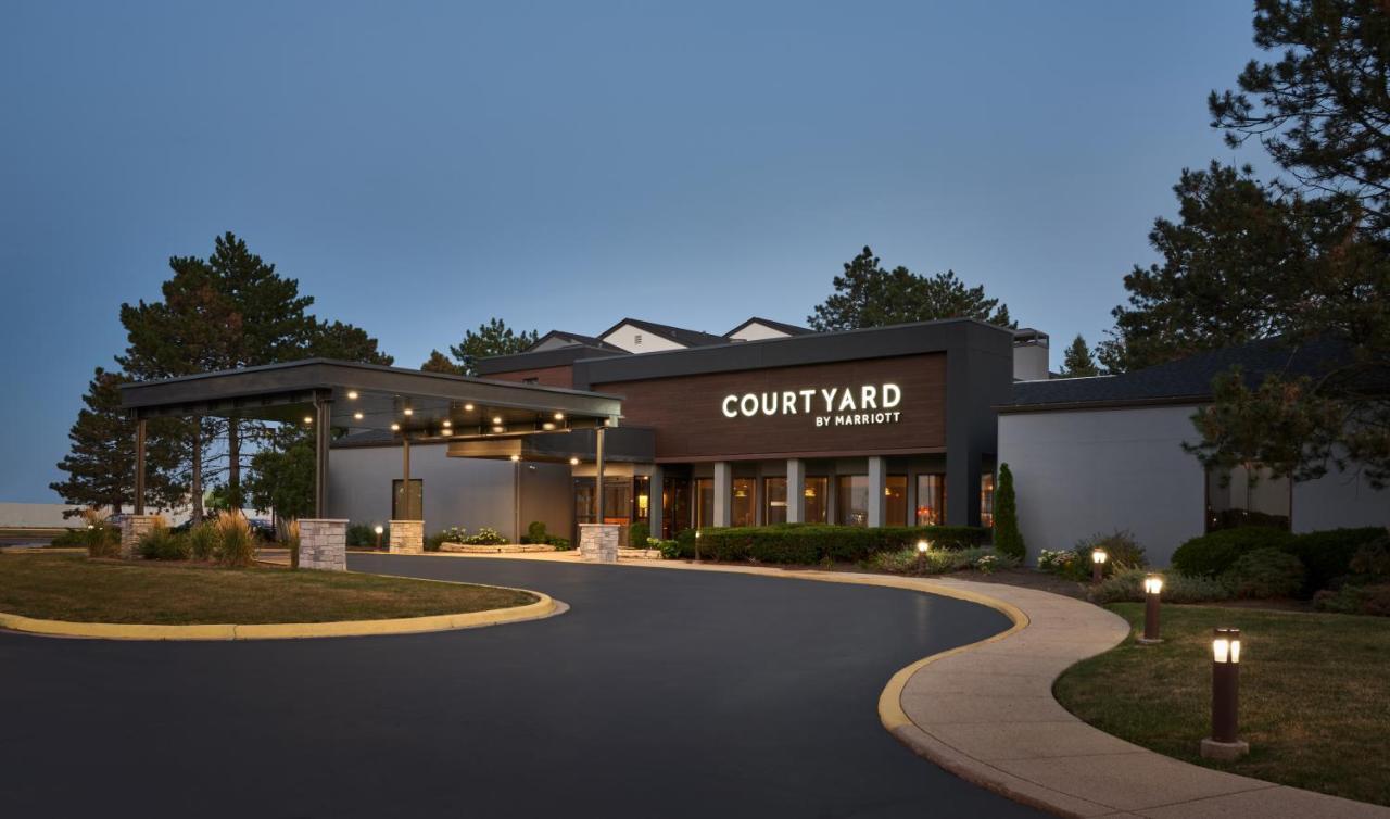 Courtyard Chicago Wood Dale / Itasca Hotel Exterior photo
